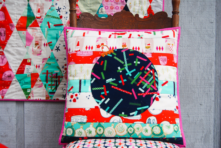 FREE scrap busting holiday pillow project