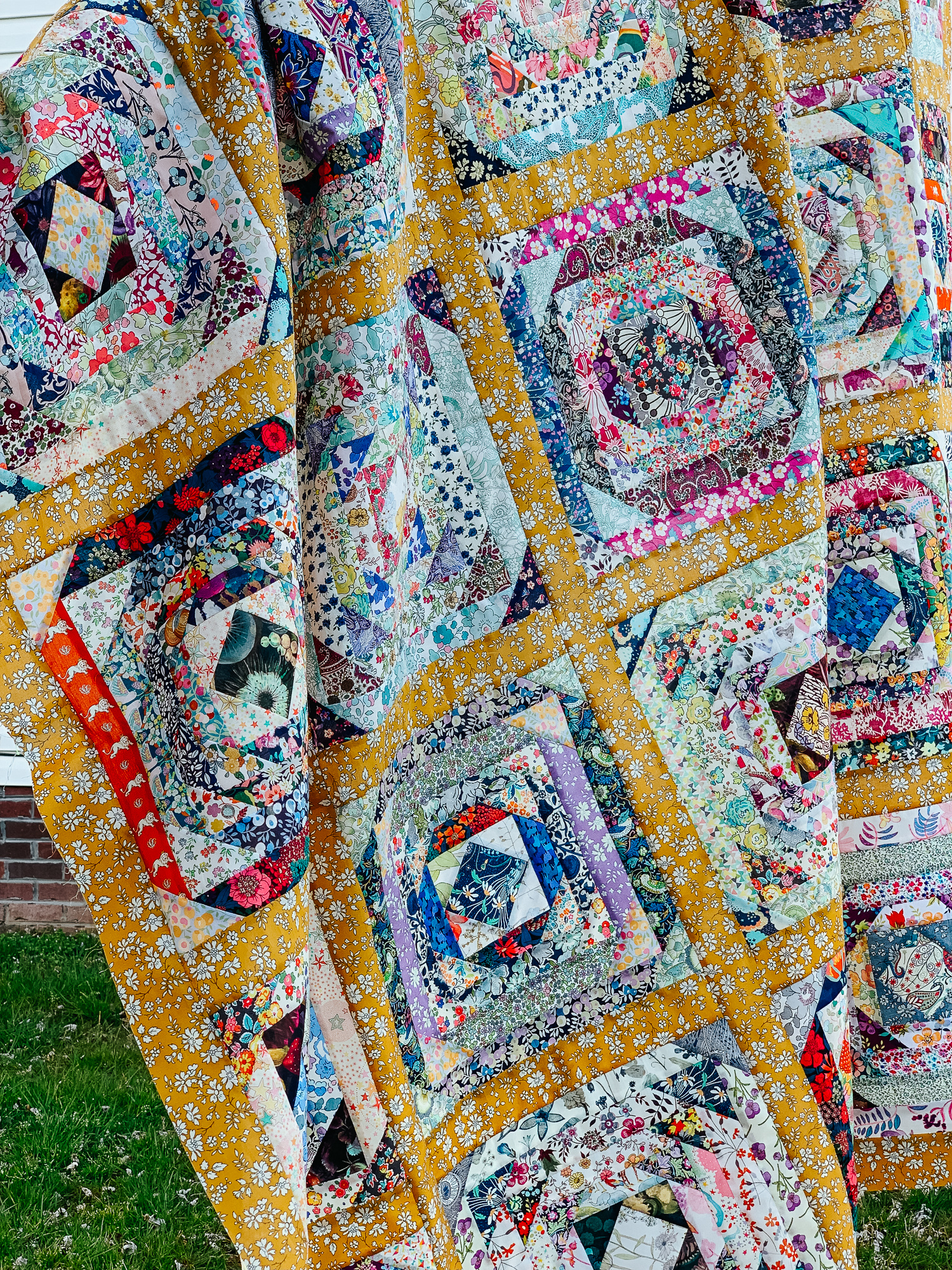 Pineapple quilt with Liberty lawn scraps