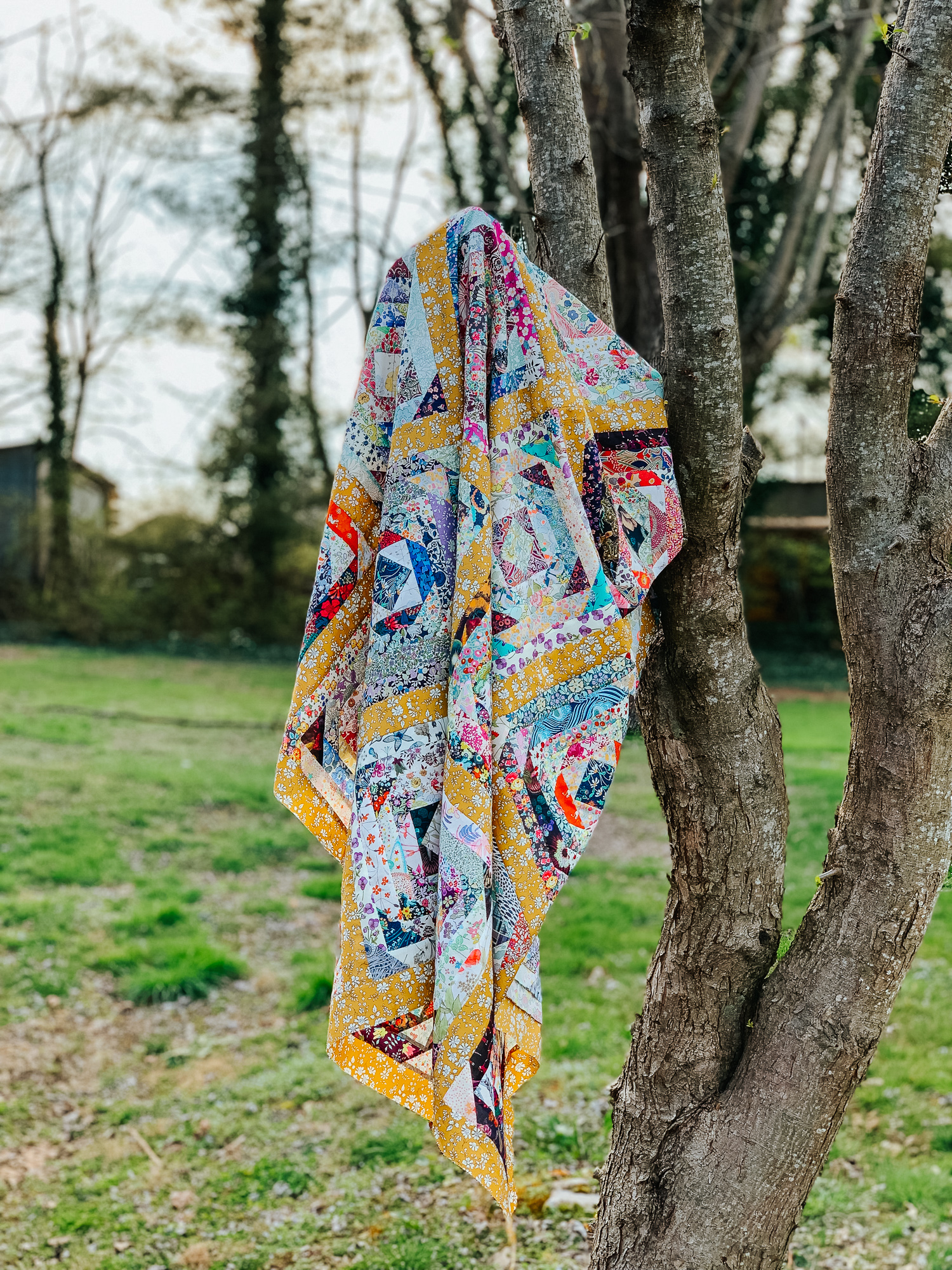Pineapple quilt with Liberty lawn scraps