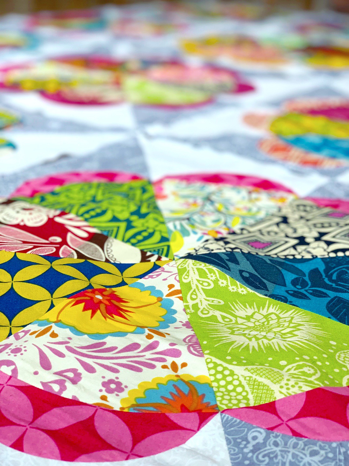good folks gathering flowers quilt  Anna Maria Horner 