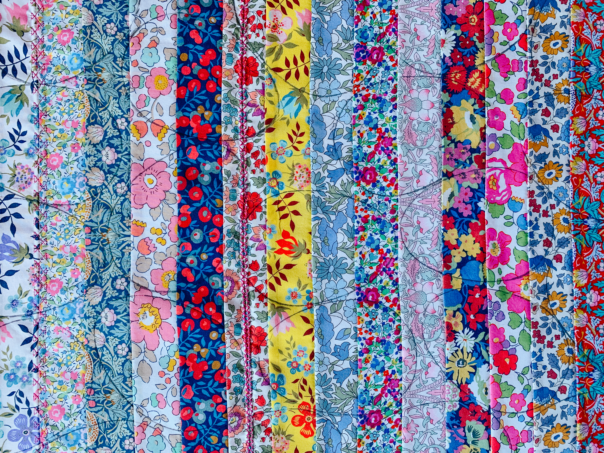 FREE DIY Easter egg garland tutorial