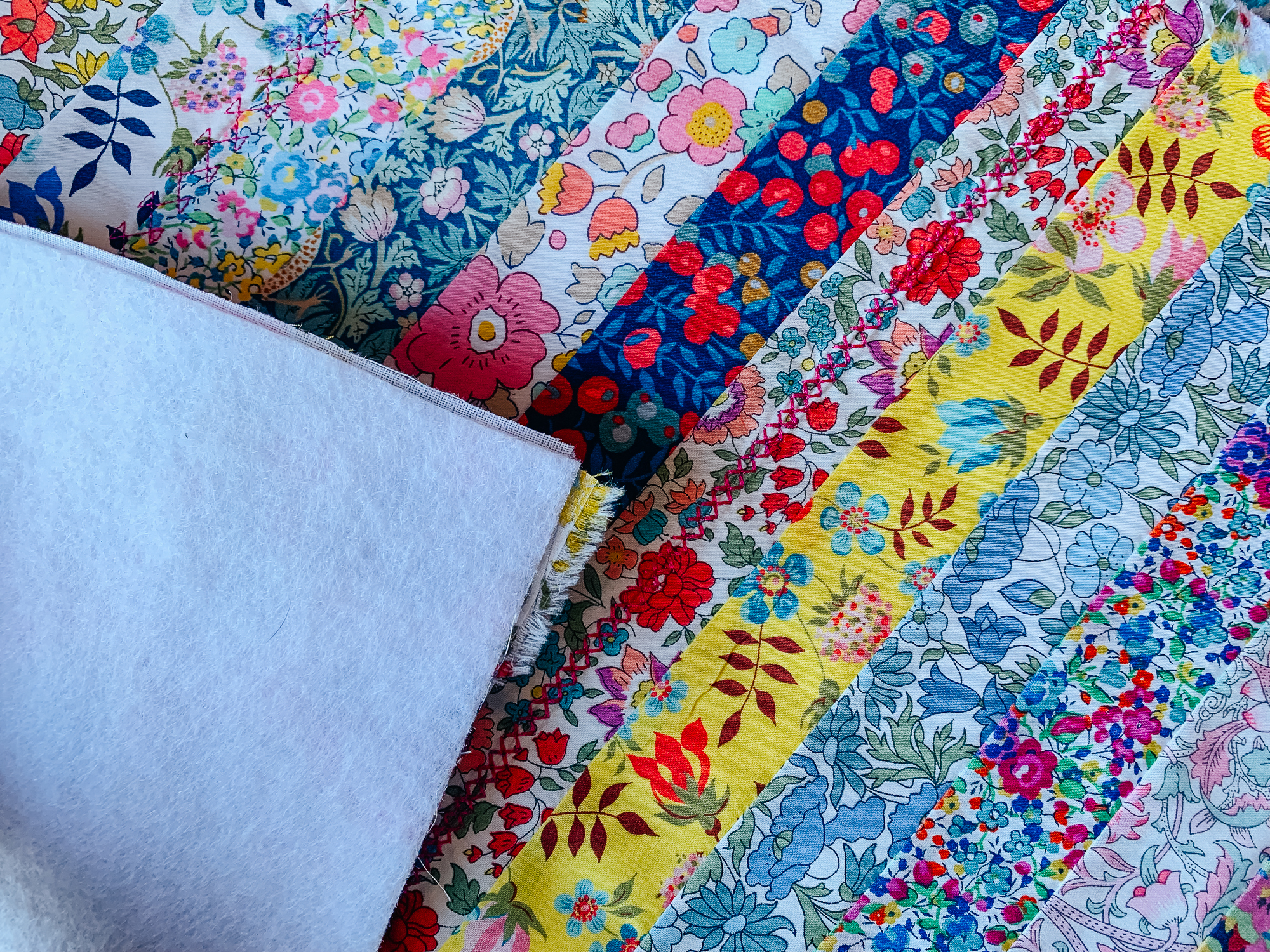 FREE DIY Easter egg garland tutorial