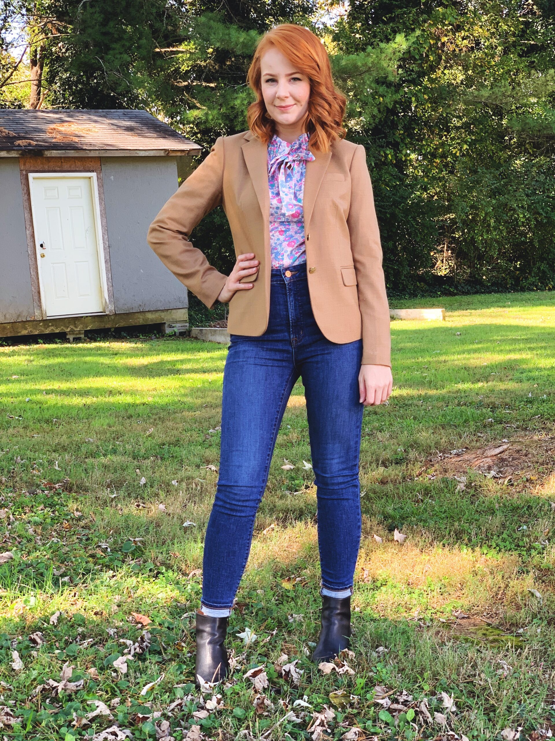 Betsy Neon Bloom Wilder Top and La Parisienne en ete