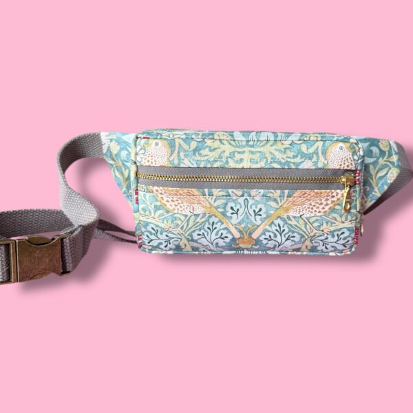 Belt Bag : Morris Strawberry Thief