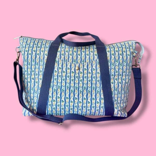 Overnight Bag : Climbing Roses Blue